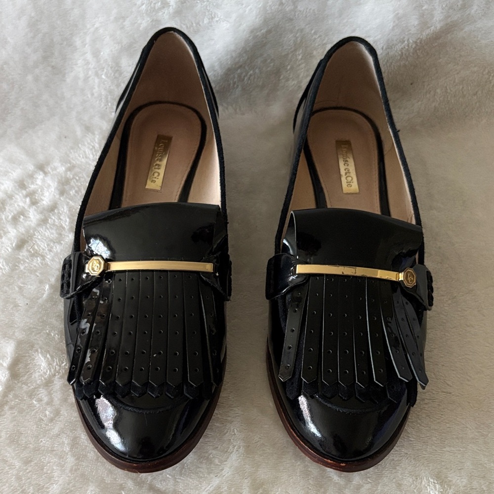 Louise et Cie Black Patent Kiltie Loafers with Gold Accent